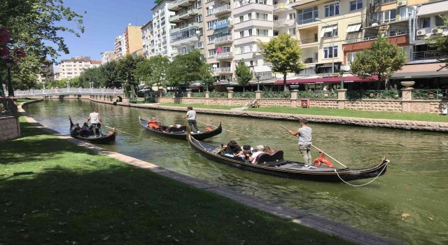 Bayraklıya “Porsuk Çayı” modeli