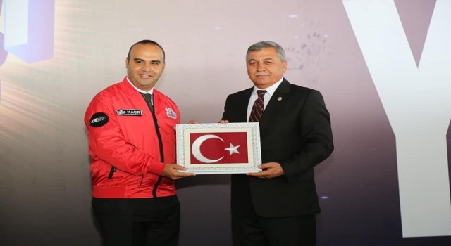 Belediye Başkanı Teke, “İHA Yarışmasının Altıntaşta yapılmış olmasının mutluluğunu yaşıyoruz”