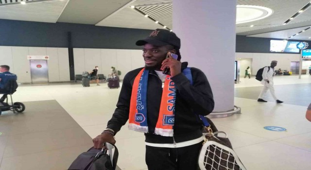 Bertrand Traore, İstanbula geldi