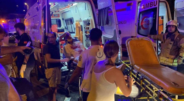 Beşiktaşta ters yöne giren otomobil dehşet saçtı: 7 yaralı