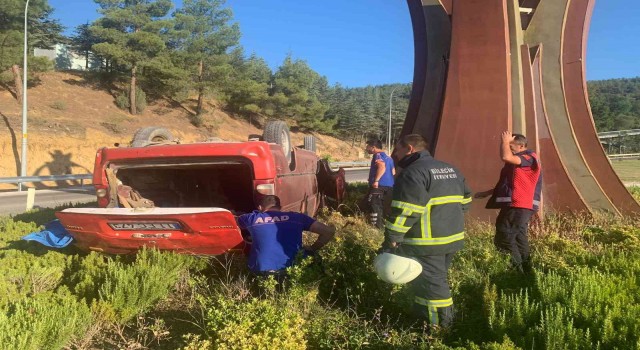 Bilecikte kamyonetin devrilmesi sonucu 1 kişi yaralandı