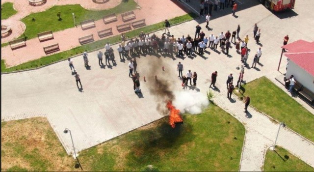 Bingöl İl Milli Eğitim Müdürlüğünde yangın tatbikatı yapıldı