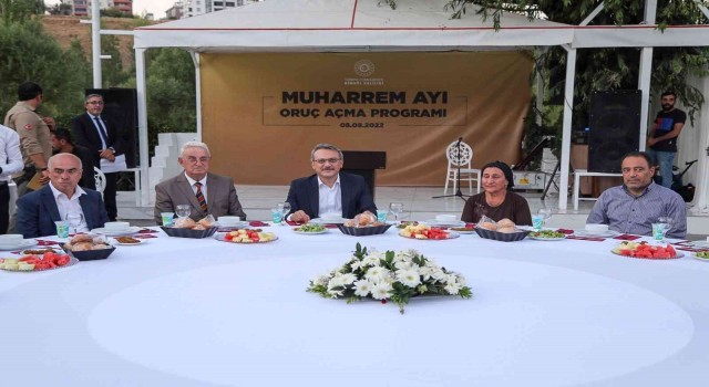 Bingöl Valisi Kadir Ekinci: Kerbela, mazlumun yanında durmayı öğütleyen ortak acımızdır