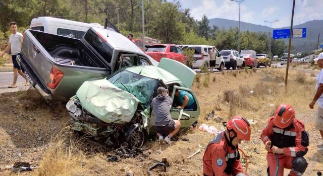 Bodrumda trafik kazası: 3 yaralı