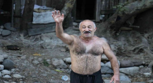 Bu da cümbüşlü klarnetli Tarzan
