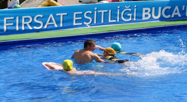Bucada portatif havuzlara büyük ilgi