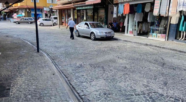 Buldanlı esnafın bitmeyen yol çilesi