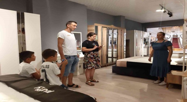Bulgar vatandaşlar, mobilya ihtiyacını da Edirneden karşılıyor