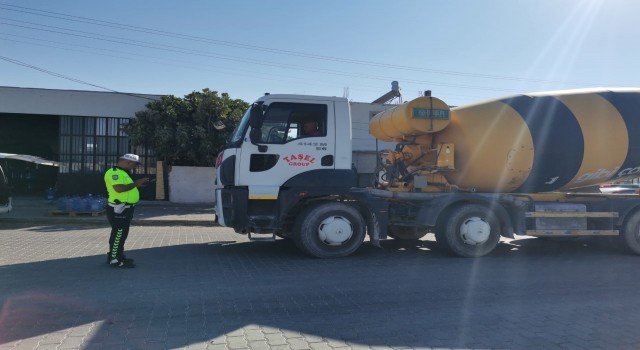 Burhaniyede trafik denetimleri artırıldı