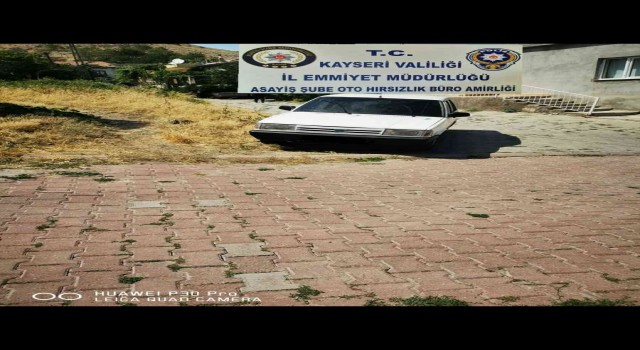 Çalıntı otomobil polis ekipleri tarafından bulundu