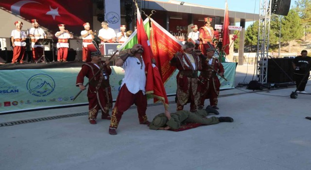 Çamelinde 4 gün sürecek festival coşkusu başladı