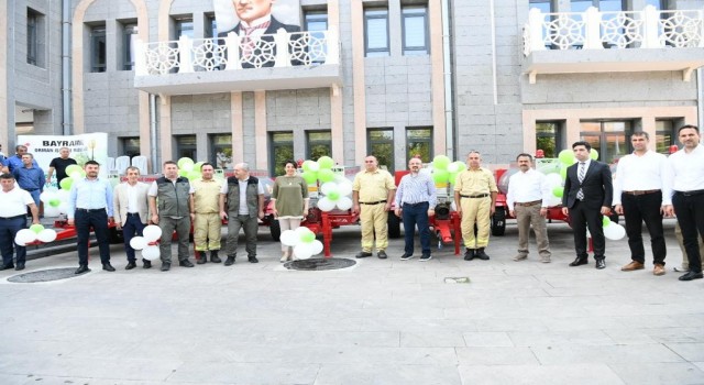 Çanakkalede 72 su tankeri köylülere teslim edildi