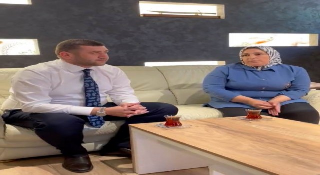 CHP'ye geçtiği iddia edilen Muhtar Hanife Çakmak: "CHP'li Değilim"