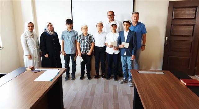 Çorlulu küçük hafızlardan büyük başarı