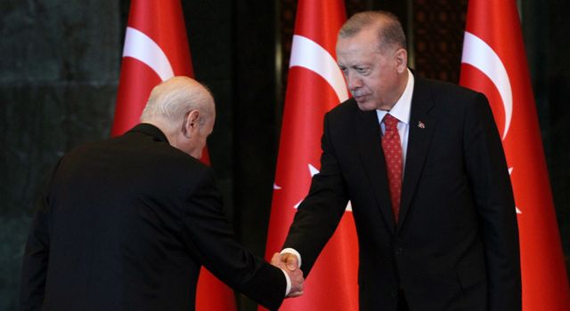 Cumhurbaşkanı Erdoğan, Cumhurbaşkanlığı Külliyesinde tebrikleri kabul etti