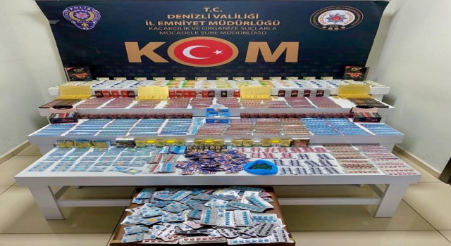 Denizlide binlerce kaçak cinsel içerikli ürün ele geçirildi
