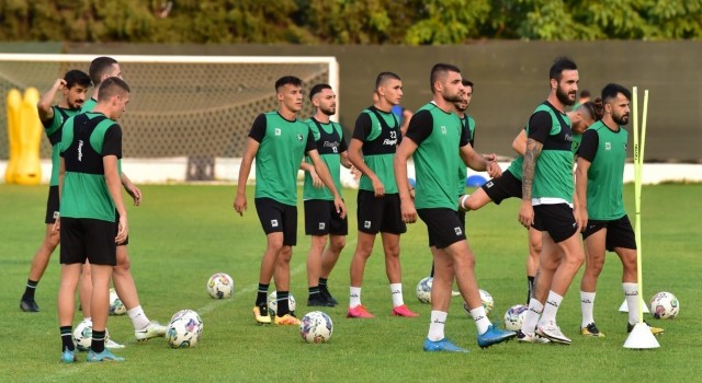Denizlispor 3 puan için Manisada
