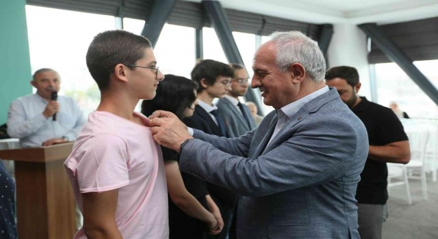 Derincede başarılı öğrenciler ödüllendirildi
