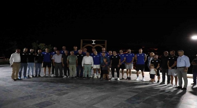 Develi Belediyespor yönetimi ve sporcular bir araya geldi