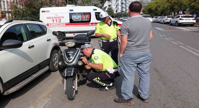 Devrilen elektrikli bisiklet sürücüsü yaralandı
