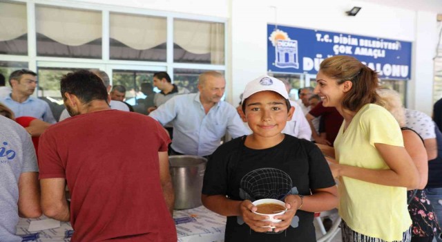 Didim Belediyesinden aşure hayrı