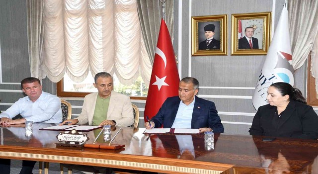 Doktordan memleketine okul ve cami