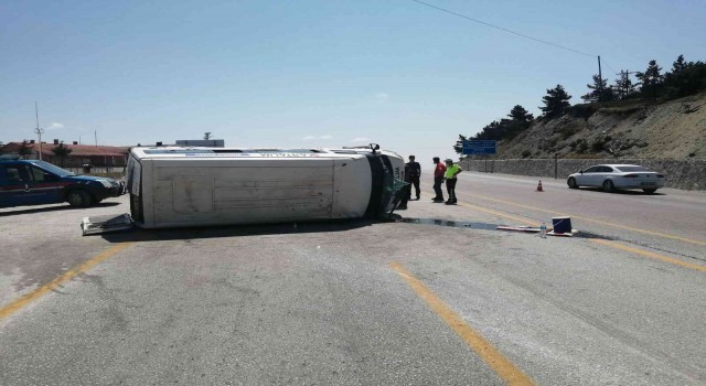 Düğün yolunda kaza: 5 yaralı