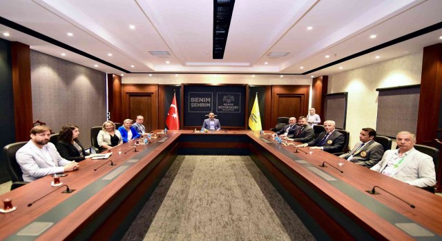 Dünya Karate Federasyonu Başkanı Espinos Başkan Altayla buluştu
