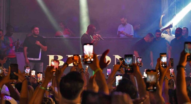 Dünyaca ünlü Fransız rapçi Bodrumda sevenleri ile buluştu