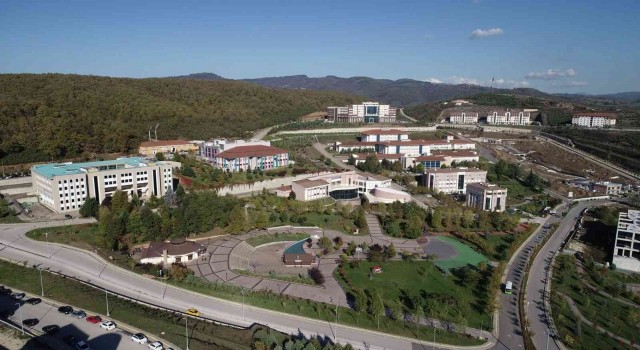 Düzce Üniversitesi başarıda kalıcılığı yakaladı