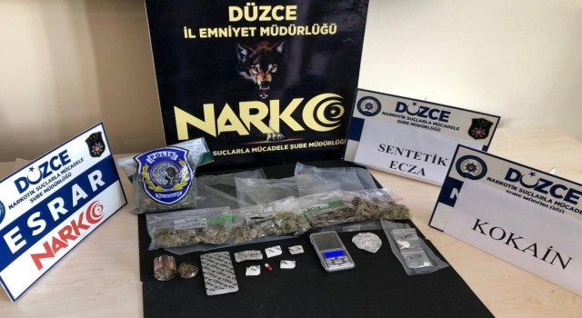 Düzceye uyuşturucu getirirken yakalandı