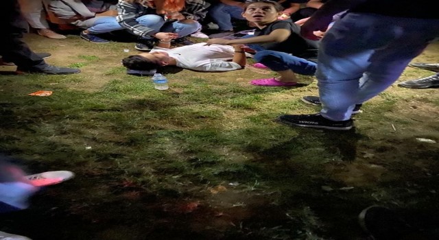 (Düzeltme) İstanbulda konserde bıçaklı dehşet: Suç makinesi 2si polis 6 kişiyi yaraladı