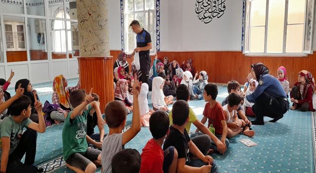 Düziçi'nde Boğulma olaylarına karşı öğrenciler bilgilendirildi