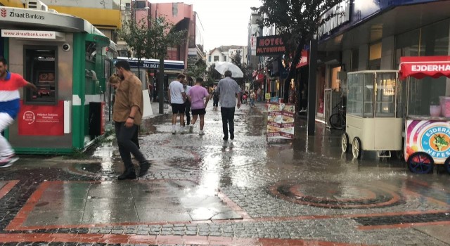 Edirnede kuvvetli yağış etkili oldu