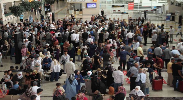 Elazığ Havalimanı 7 ayda 385 bin yolcuya hizmet verdi