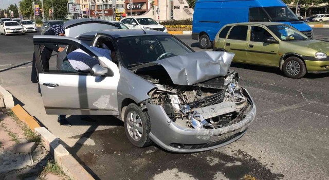 Elazığda trafik kazası: 1 yaralı