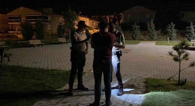 Emirdağda mahalle ve çarşı bekçileri emniyet teşkilatının gözü kulağı oldu
