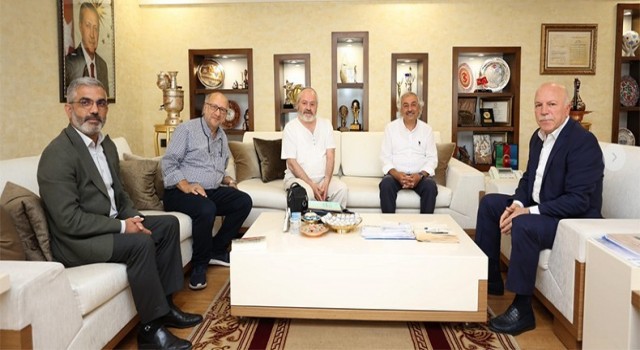 Erzurum Tarih Derneğinden Başkan Sekmene “tarih” teşekkürü ziyareti