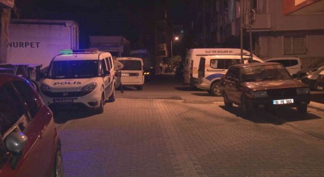 Esenyurtta ortakların alacak verecek meselesi kanlı bitti: 1 ölü