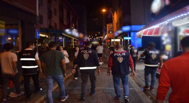 Eskişehirde polis ekiplerinden asayiş uygulaması