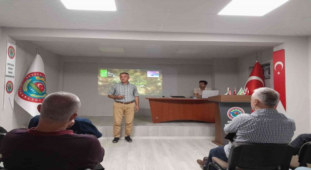 Eskişehirli çiftçilere biyodizel ham maddesi kanola ve pelemir için seminer