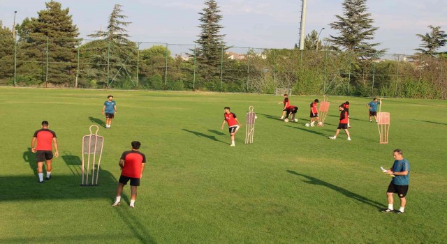 Eskişehirspor ve Bursaspor arasında Türkiyeye örnek olacak bir hazırlık maçı yapılacak