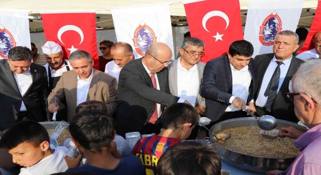 ESOB, vatandaşa aşure ikramı yaptı