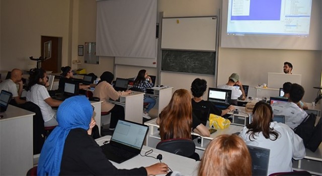 ETÜlü öğrenciler için teknoloji yaz kampı düzenlendi