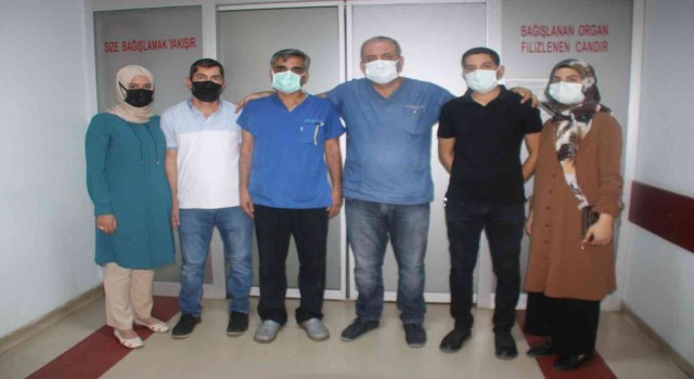 Evlenirken ‘hastalıkta ve sağlıkta deyip, kocaları için böbreklerini takas ettiler