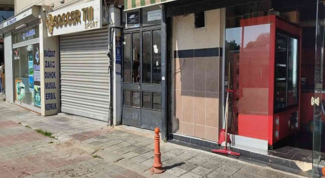 Fatihte 3 şüpheli, husumetlisini önce silahla yaraladı, ardından bıçakla saldırdı