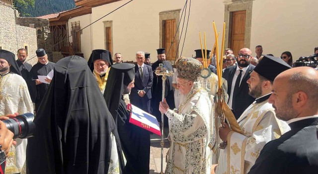 Fener Rum Patriği Bartholomeos ayin için Sümela Manastırına geldi