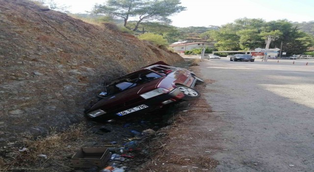 Fethiyede drift yaparken kaza yapan aday sürücüye 9 bin 556 lira para cezası