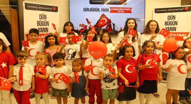 Gazi ve çocuklar 30 Ağustosu coşkuyla kutladı