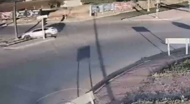 Gaziantepte 18 trafik kazası kameraya yansıdı